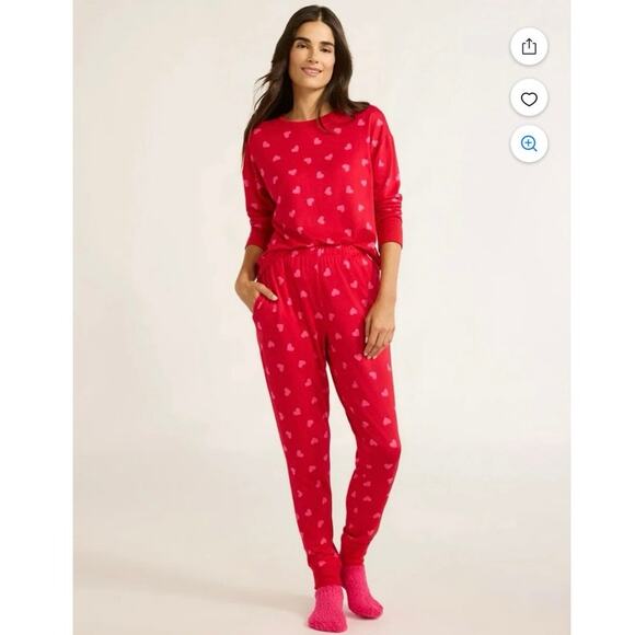 Joyspun Women's Pajama Top, Joggers and Socks Gift Set, 3-Piece - Picture 2 of 6